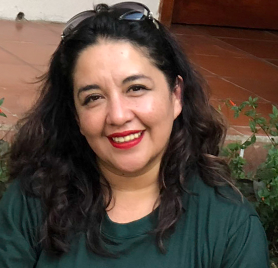 Sofia Morales, Director da Educação Online- Espanhol sofia@interweavesolutions.org