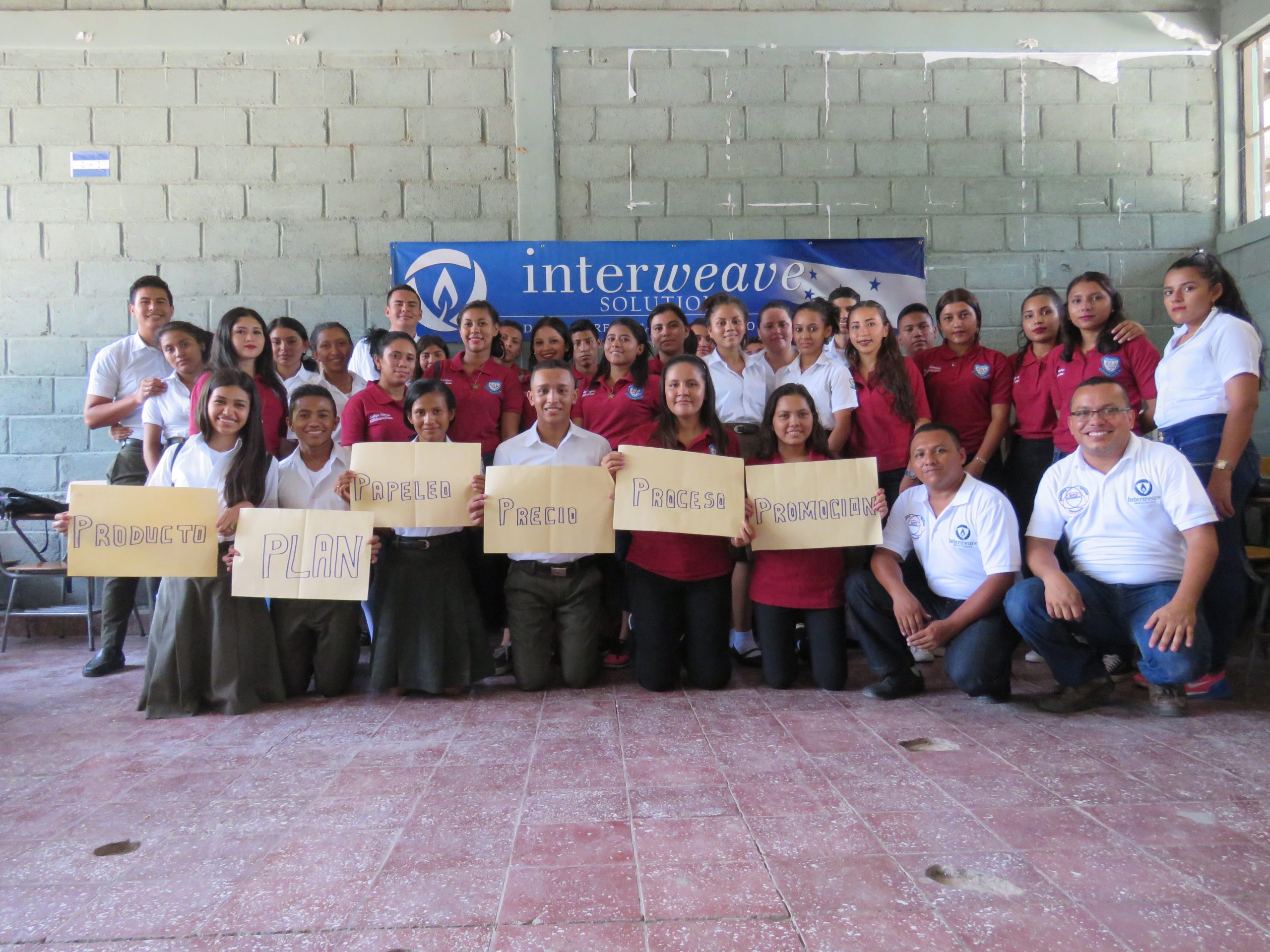 Grupo-de-Estudiantes-Intae-Choluteca-Honduras-scaled-1